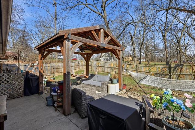 4709 NW Gleason Road, Kansas City, MO 64151