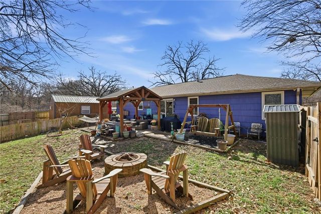 4709 NW Gleason Road, Kansas City, MO 64151