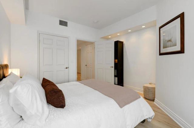 2400 5th Ave 339, San Diego, CA 92101