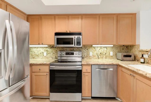 2400 5th Ave 339, San Diego, CA 92101