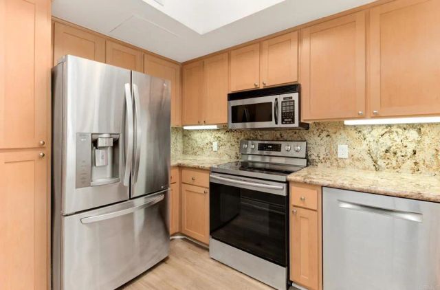 2400 5th Ave 339, San Diego, CA 92101