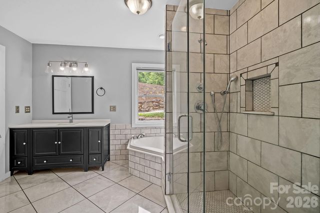 77 Paradise Ridge, Marshall, NC 28753