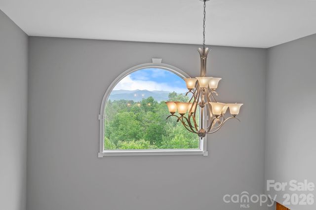 77 Paradise Ridge, Marshall, NC 28753