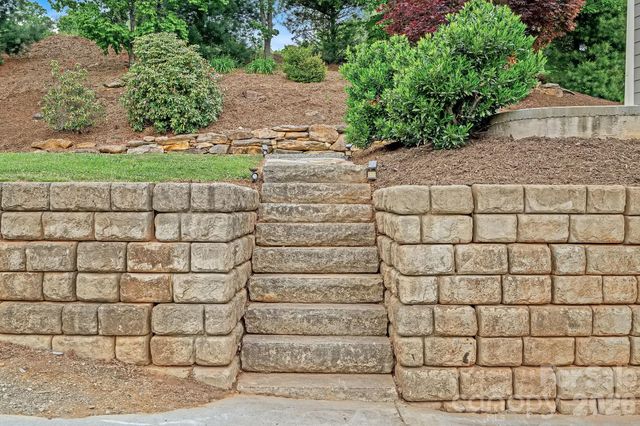 77 Paradise Ridge, Marshall, NC 28753