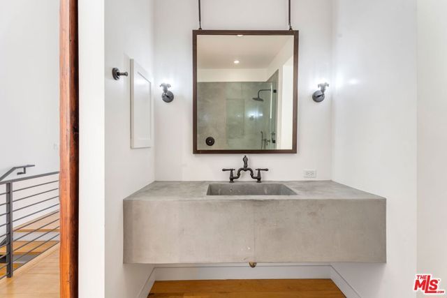 1850 Industrial Street 710, Los Angeles, CA 90021