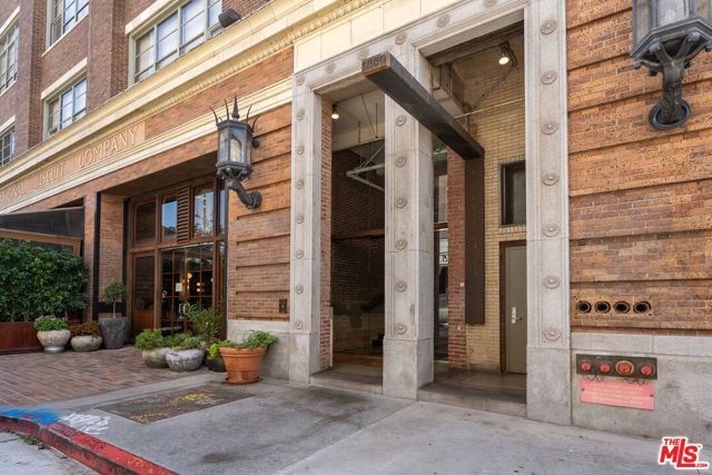 1850 Industrial Street 710, Los Angeles, CA 90021