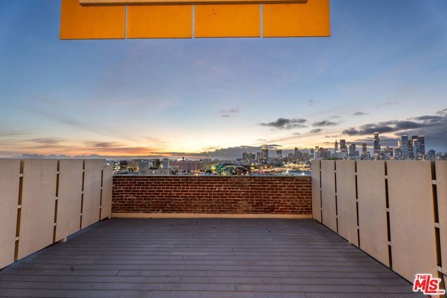 1850 Industrial Street 710, Los Angeles, CA 90021