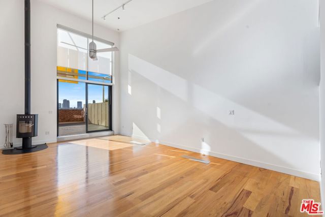 1850 Industrial Street 710, Los Angeles, CA 90021