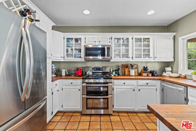 11623 Otsego Street, North Hollywood, CA 91601