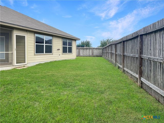 1311 Fern Court, Gonzales, TX 78629