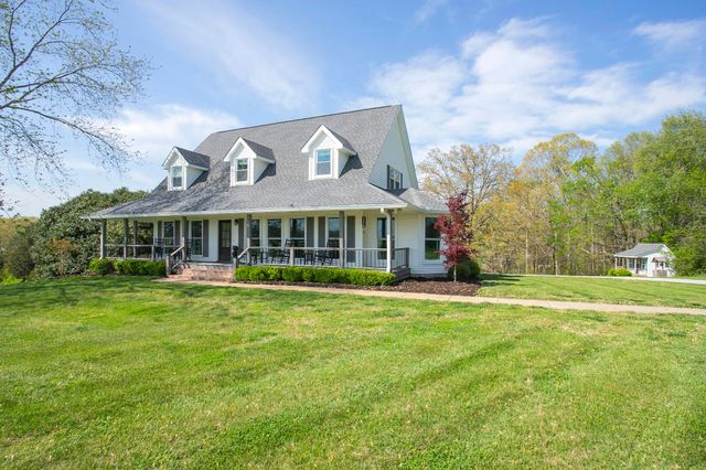 1043 Shelton Rd, Charlotte, TN 37036