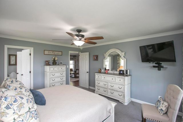 1043 Shelton Rd, Charlotte, TN 37036