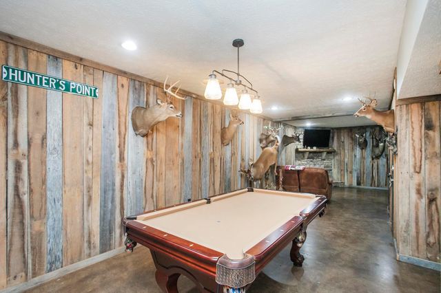 1043 Shelton Rd, Charlotte, TN 37036