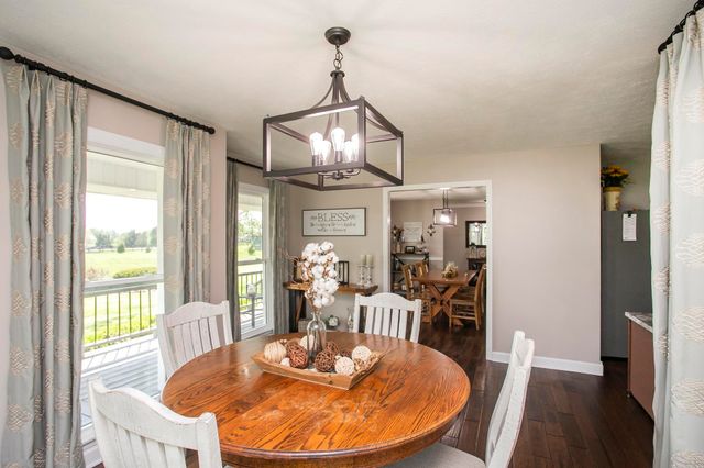 1043 Shelton Rd, Charlotte, TN 37036