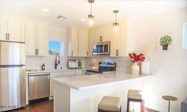 100 E WEE HOLLOW Drive, Camp Verde, AZ 86322