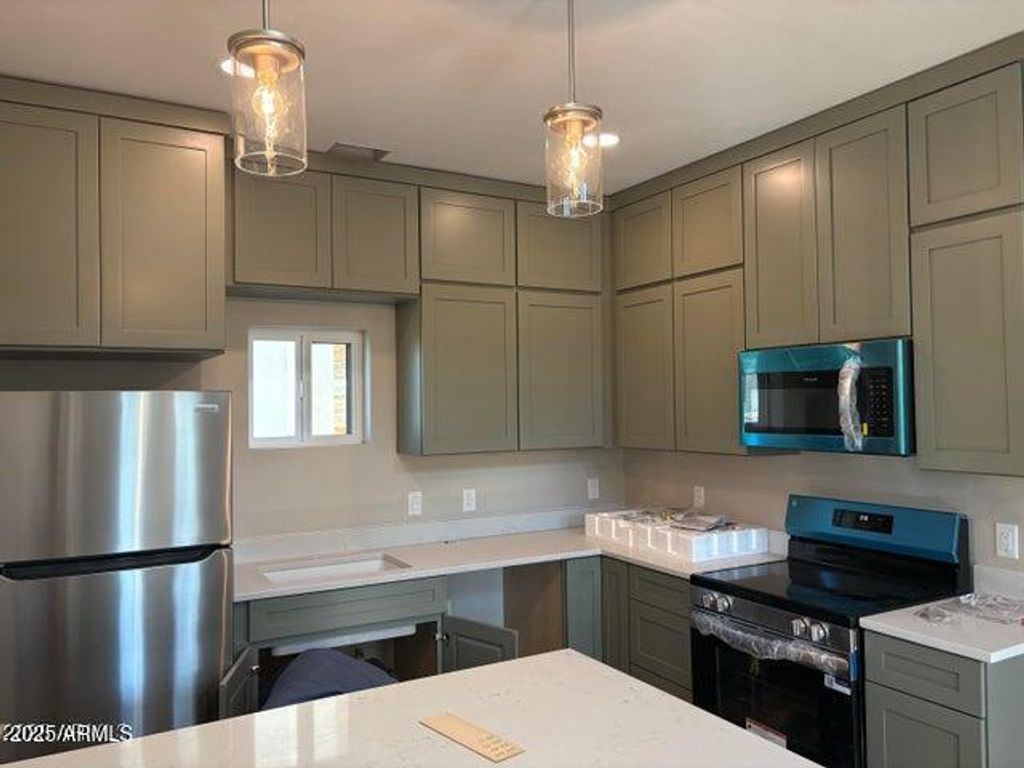 Image 21 of property listing at 100 E WEE HOLLOW Drive, Camp Verde, AZ 86322