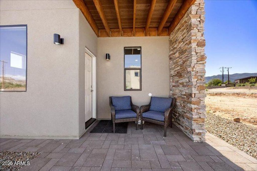 Image 37 of property listing at 100 E WEE HOLLOW Drive, Camp Verde, AZ 86322