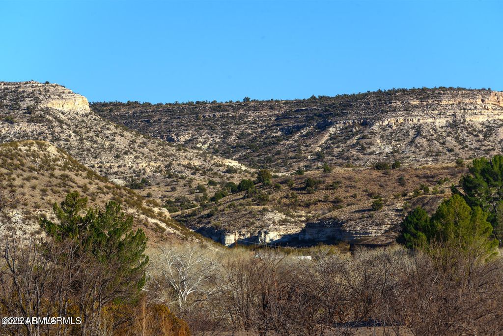 Image 44 of property listing at 100 E WEE HOLLOW Drive, Camp Verde, AZ 86322