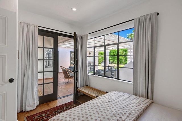 354 E Valmonte Sur, Palm Springs, CA 92262