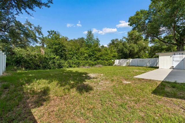 3725 AMBERMIST DRIVE, Tampa, FL 33619