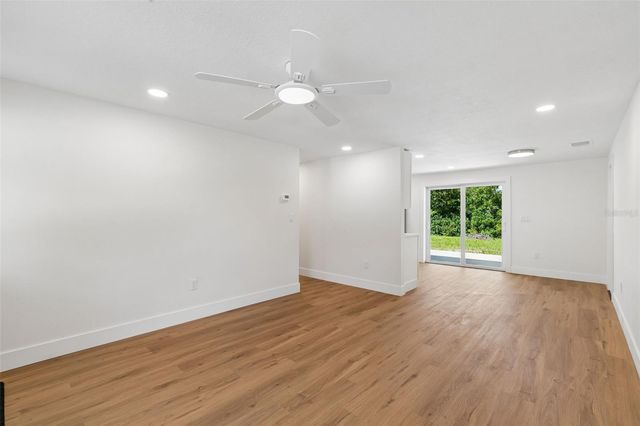 3725 AMBERMIST DRIVE, Tampa, FL 33619