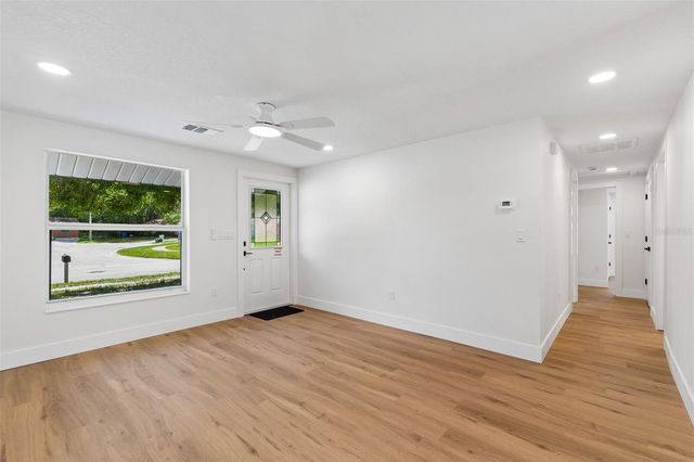 3725 AMBERMIST DRIVE, Tampa, FL 33619