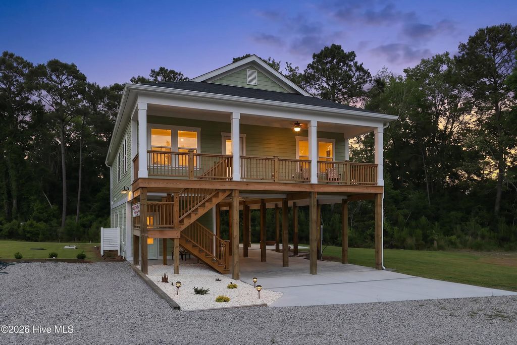 8238 Old Georgetown Road SW, Sunset Beach, NC 28468