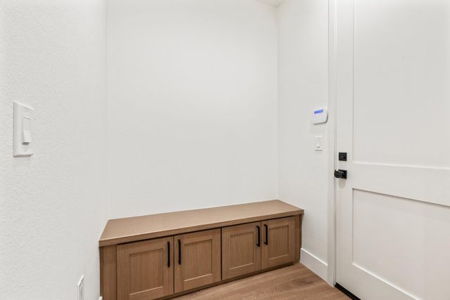 688 Cindy Dr, Ripon, CA 95366