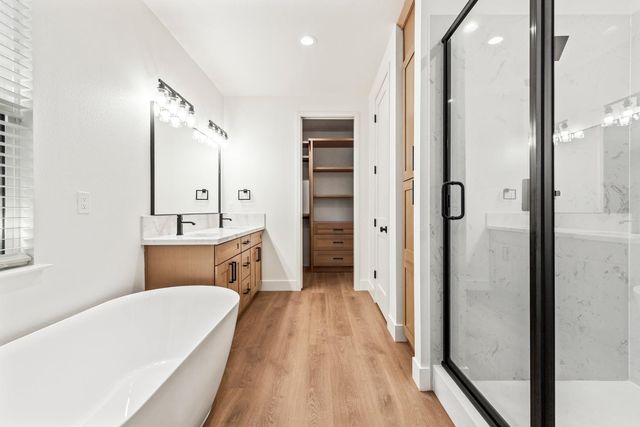 688 Cindy Dr, Ripon, CA 95366