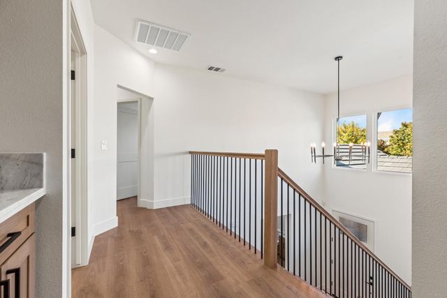 688 Cindy Dr, Ripon, CA 95366