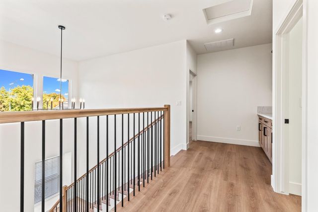 688 Cindy Dr, Ripon, CA 95366