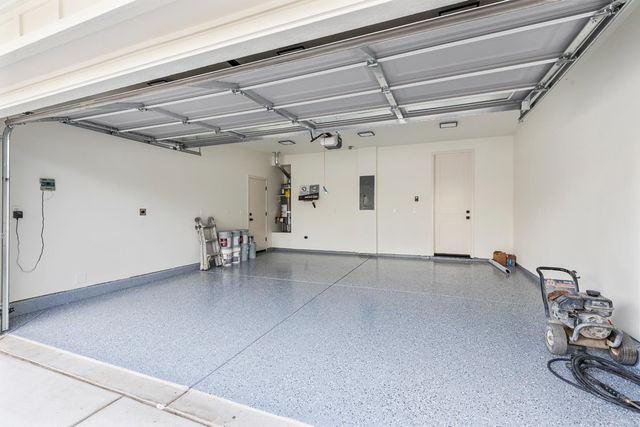 688 Cindy Dr, Ripon, CA 95366