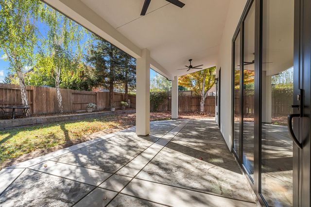 688 Cindy Dr, Ripon, CA 95366