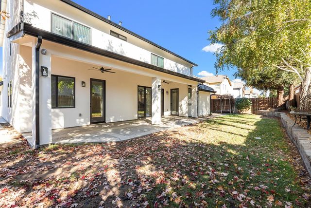 688 Cindy Dr, Ripon, CA 95366