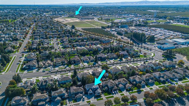 688 Cindy Dr, Ripon, CA 95366