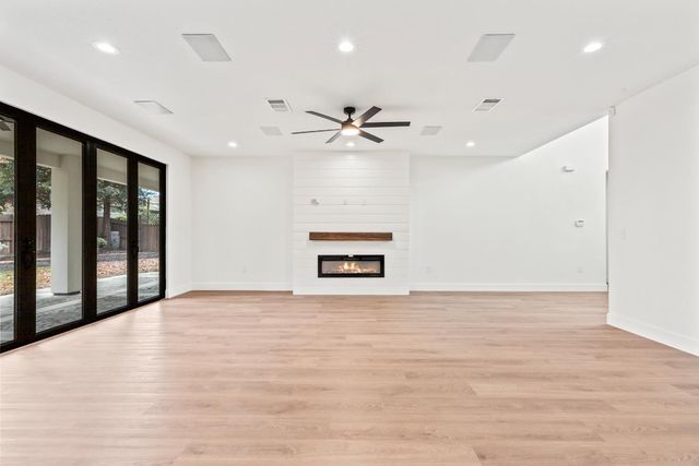 688 Cindy Dr, Ripon, CA 95366