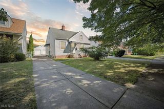 15705 Fernway Drive, Maple Heights, OH 44137