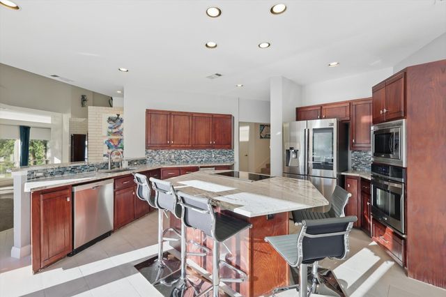 772 Lakewood Court, Highland Village, TX 75077