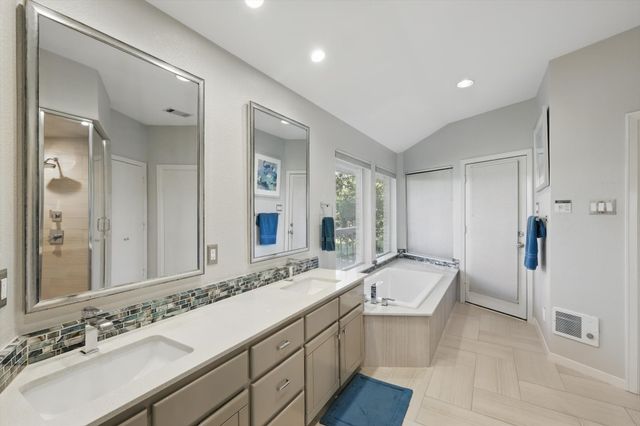 772 Lakewood Court, Highland Village, TX 75077