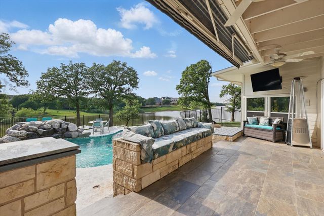 772 Lakewood Court, Highland Village, TX 75077