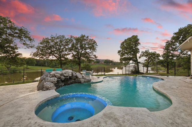 772 Lakewood Court, Highland Village, TX 75077