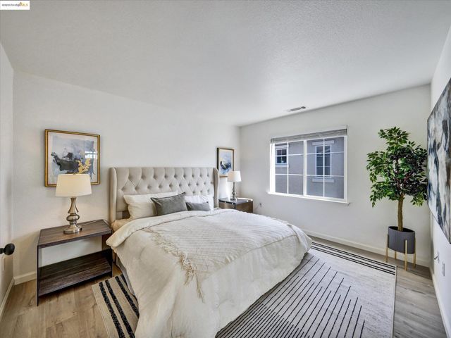 1111 Greystone Ct, Richmond, CA 94806