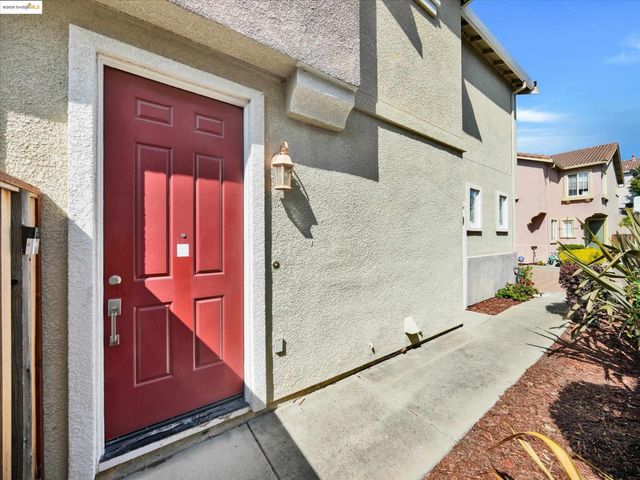 1111 Greystone Ct, Richmond, CA 94806