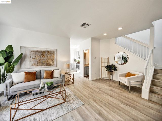 1111 Greystone Ct, Richmond, CA 94806