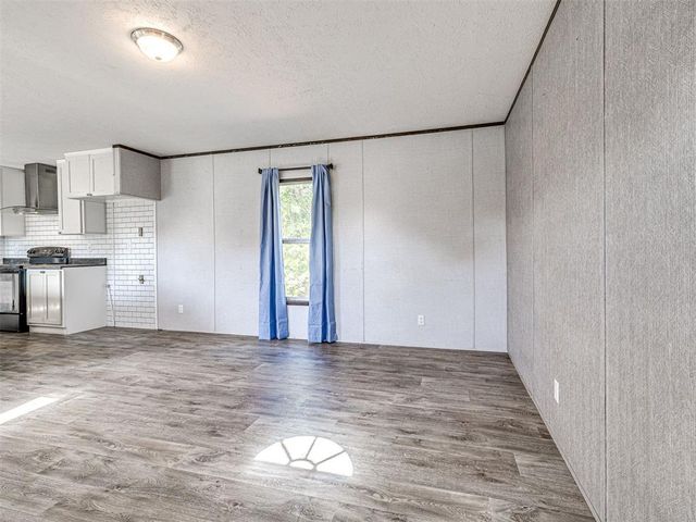 101153 S 3330 Road, Harrah, OK 73045