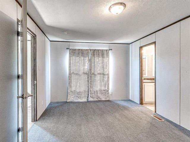 101153 S 3330 Road, Harrah, OK 73045