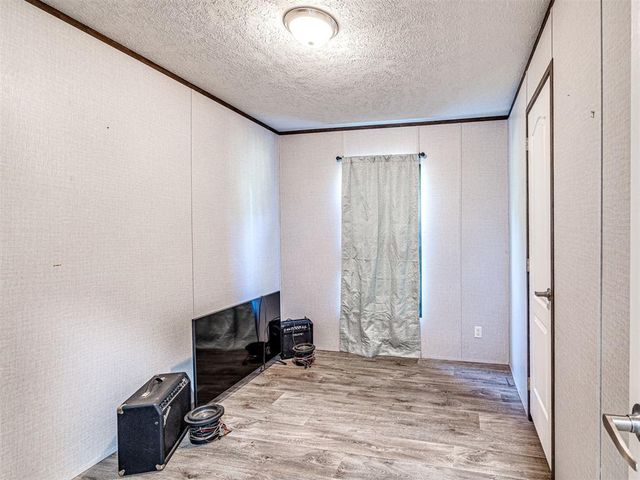 101153 S 3330 Road, Harrah, OK 73045