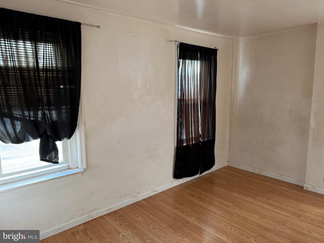 1314 E 11TH ST, Crum Lynne, PA 19022