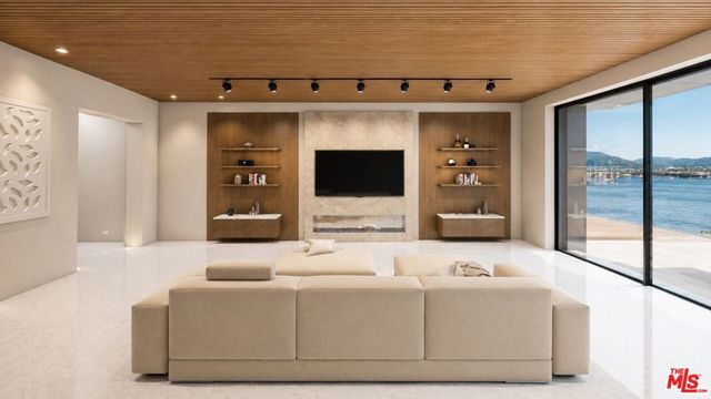 25260 Malibu Road, Malibu, CA 90265