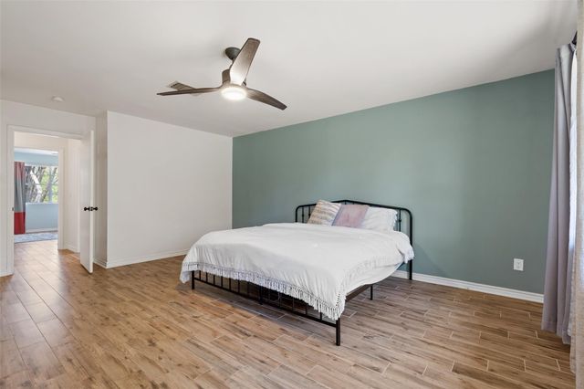 121 Merrywood LN, San Marcos, TX 78666